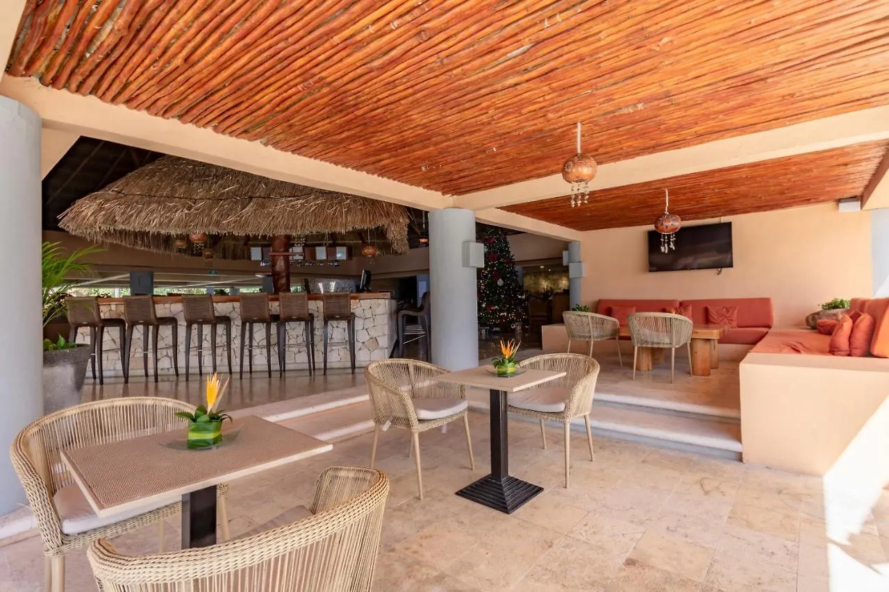 Puerto Aventuras Hotel & Beach Club
